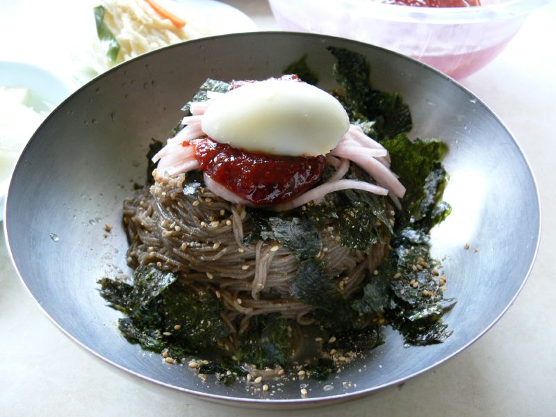 Gyeongpo Makguksu