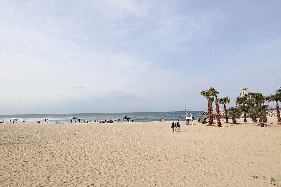 Anmok Beach